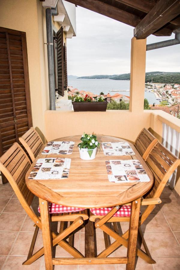 House Lucija Apartment Сали Екстериор снимка