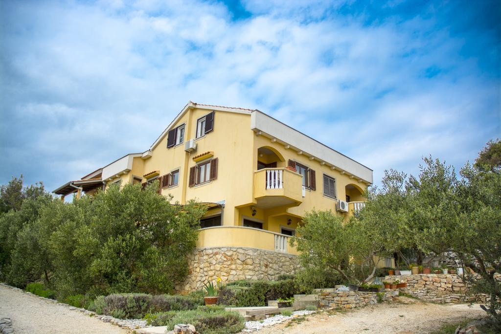 House Lucija Apartment Сали Екстериор снимка