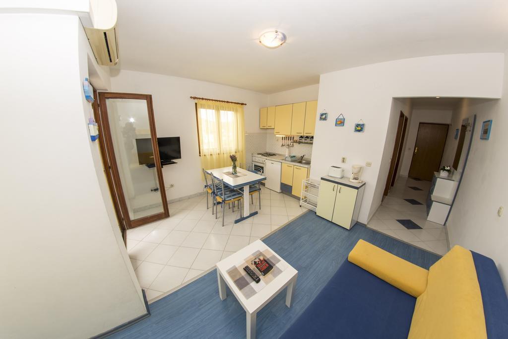 House Lucija Apartment Сали Екстериор снимка